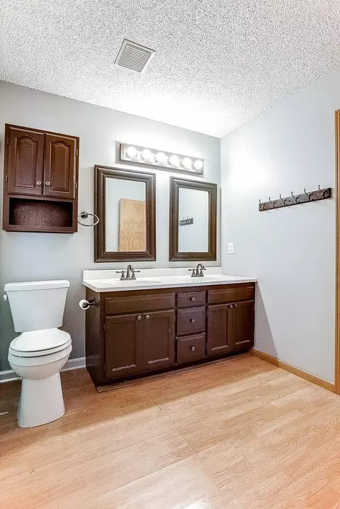 1558 Baylor Ct, Eagan, MN 55122 photo 21