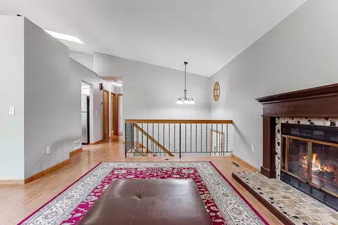 1558 Baylor Ct, Eagan, MN 55122 photo 6