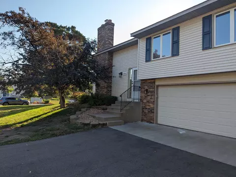 9931 105th Pl N, Maple Grove, MN 55369
