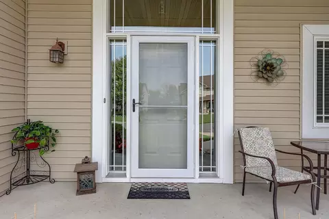 4811 Red Pine Ct, Eagan, MN 55123 photo 46