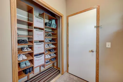 4811 Red Pine Ct, Eagan, MN 55123 photo 29