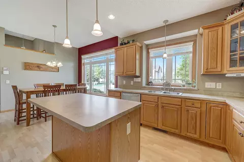 4811 Red Pine Ct, Eagan, MN 55123 photo 14