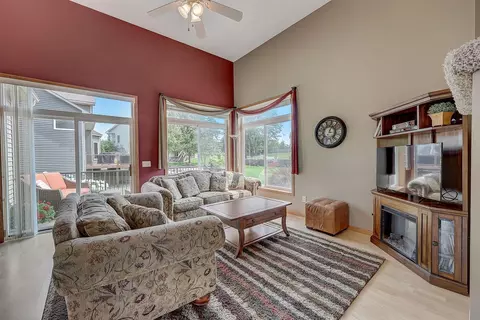 4811 Red Pine Ct, Eagan, MN 55123 photo 8