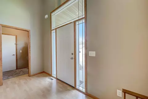 4811 Red Pine Ct, Eagan, MN 55123 photo 28