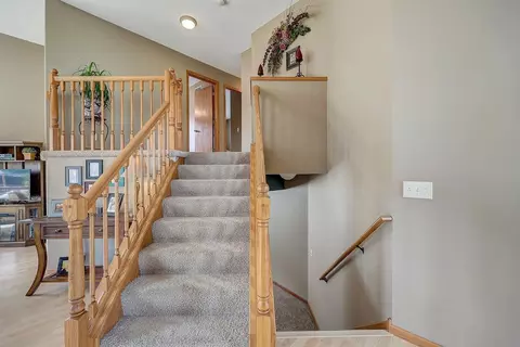 4811 Red Pine Ct, Eagan, MN 55123 photo 17