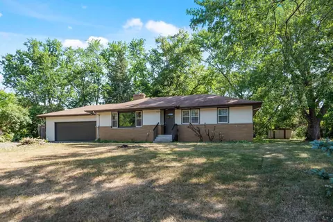 7722 Shingle Creek Dr, Brooklyn Park, MN 55443