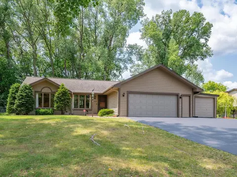 12125 53rd Ave N, Plymouth, MN 55442