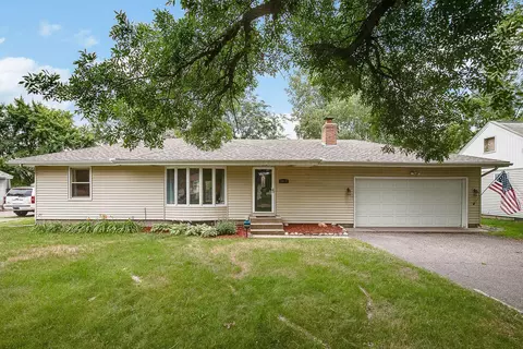 8925 Jefferson St NE, Blaine, MN 55434