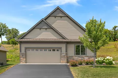 134 Highland Dr, Carver, MN 55315