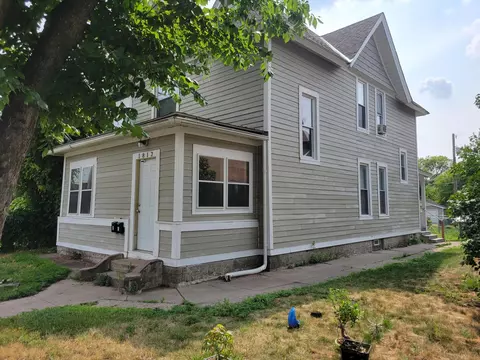 1812 Jackson St NE, Minneapolis, MN 55418