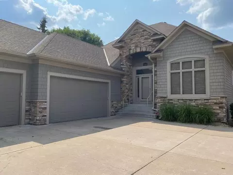 2386 Lehman Ln NE, Blaine, MN 55449