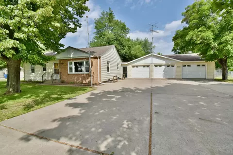 2628 Clearwater Rd, Saint Cloud, MN 56301