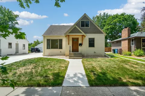 224 Morgan Ave S, Minneapolis, MN 55405