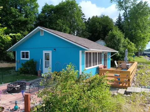 10259 S Rachel Rd SW, Farwell, MN 56327