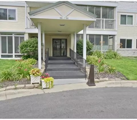 132 Demont Ave E #326, Little Canada, MN 55117