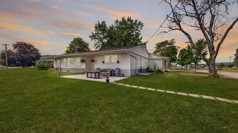 1202 S Oak St, Lake City, MN 55041
