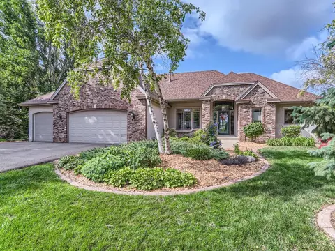 8920 Deer Run Dr, Victoria, MN 55386