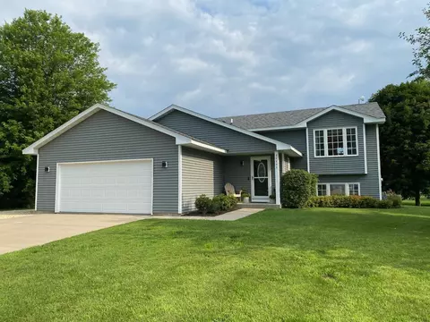 29332 Cordell Ct, Randolph, MN 55065
