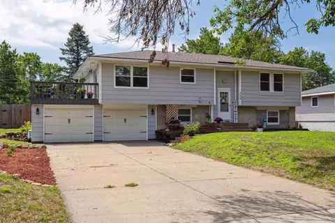 264 108th Ave NW, Coon Rapids, MN 55448