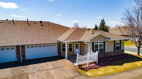 254 Kings Pointe Dr, Delano, MN 55328