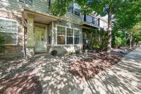 8317 Townsend Dr #111, Eden Prairie, MN 55344
