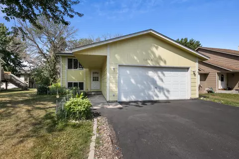 13712 Huntington Ave, Savage, MN 55378