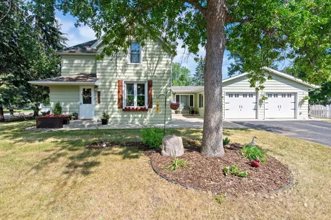 106 Ivy Ave SE, Richmond, MN 56368
