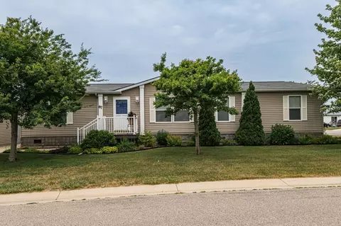 87 Southfork Pl SE, Kasson, MN 55944