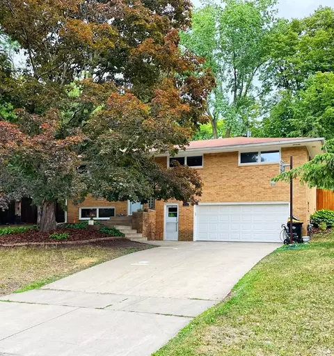 2222 5th Ave NE, Rochester, MN 55906