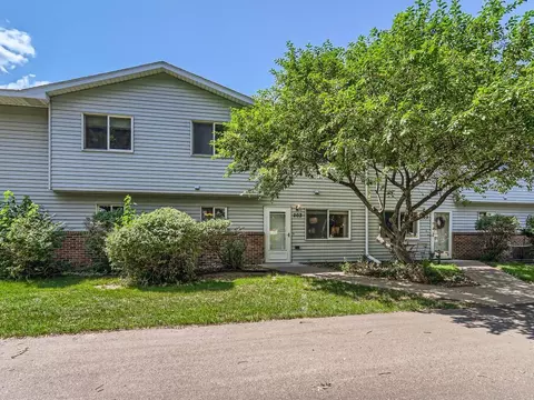 13981 60th Street Ct N #203, Oak Park Heights, MN 55082