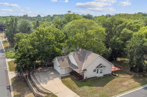 6141 Maple St, Rockford, MN 55373