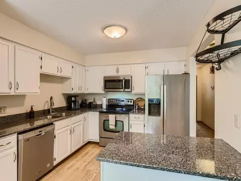 4166 Meadowlark Way, Eagan, MN 55122 photo 3