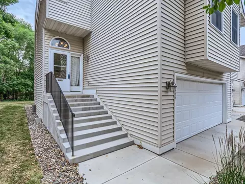 4166 Meadowlark Way, Eagan, MN 55122 photo 2