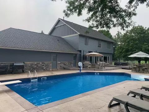 637 Stonebrooke Dr, Shakopee, MN 55379