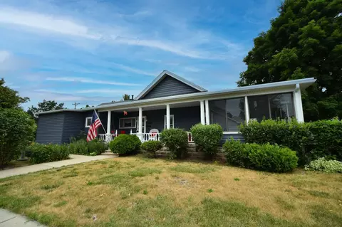 316 2nd Ave SE, Pine Island, MN 55963