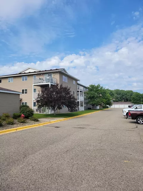 880 Lyn Way #304, Hastings, MN 55033