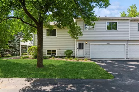 15598 Cornell Trl #B, Rosemount, MN 55068