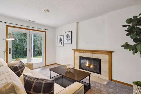 1564 Baylor Ct #B, Eagan, MN 55122 photo 22