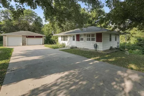 310 4th St NW, New Prague, MN 56071