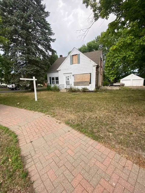 272 Hamel Rd, Medina, MN 55340