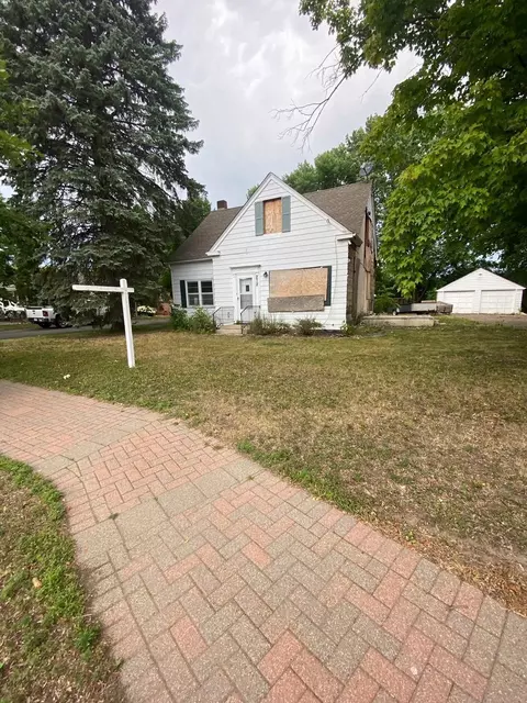 272 Hamel Rd, Medina, MN 55340