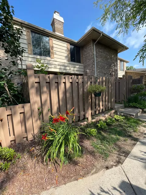3675 Independence Ave S #31, Saint Louis Park, MN 55426