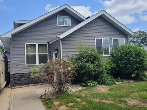 411 6th Ave SE, Pipestone, MN 56164