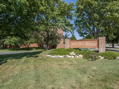 3320 Louisiana Ave S #403, Saint Louis Park, MN 55426