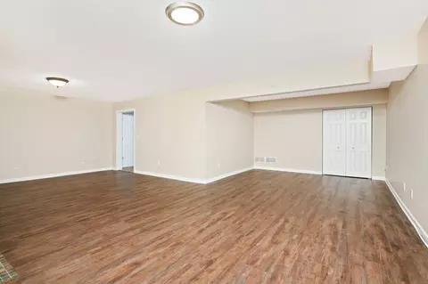 1609 Summit Hl, Eagan, MN 55122 photo 30