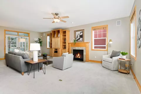 1609 Summit Hl, Eagan, MN 55122 photo 7