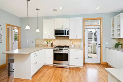 1609 Summit Hl, Eagan, MN 55122 photo 14