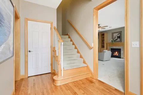 1609 Summit Hl, Eagan, MN 55122 photo 5