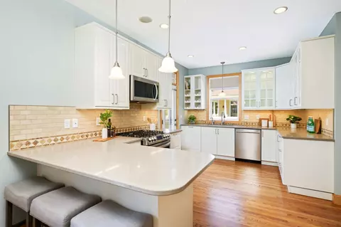 1609 Summit Hl, Eagan, MN 55122 photo 13