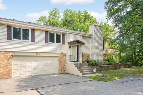 5341 Beachside Dr, Minnetonka, MN 55343